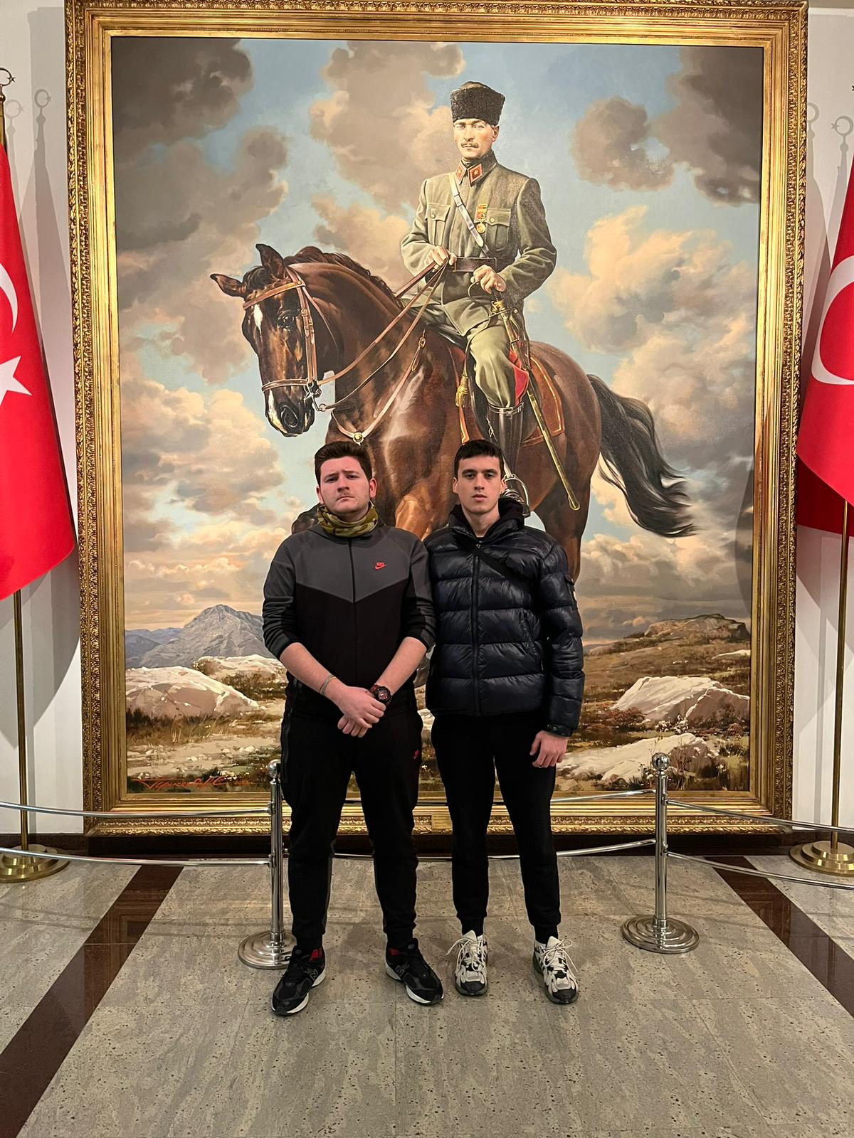 DYTech Digital Ekibi